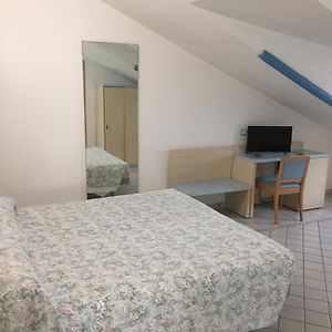 Camera standard con letto king size